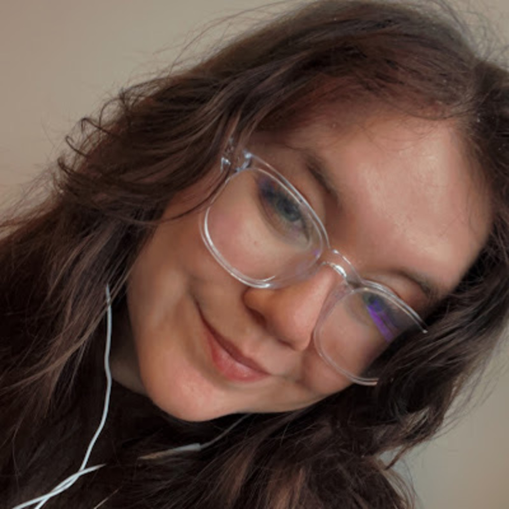 Meet your Posher, Julia